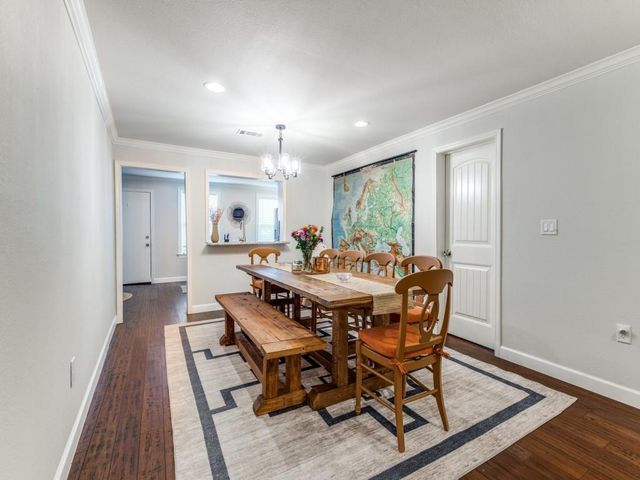 5110 Cochran Street, Houston, TX 77009