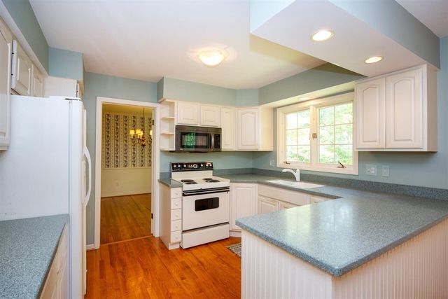1516 Bardstown Trail, Ann Arbor, MI 48105