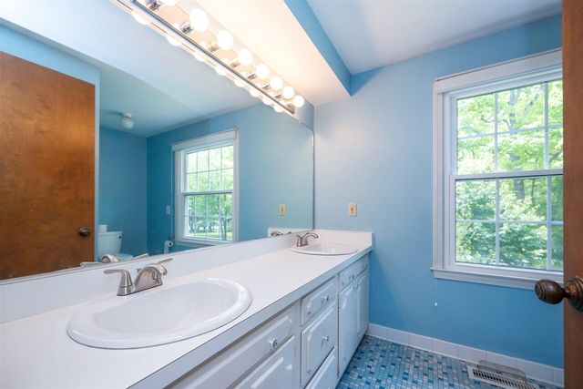 1516 Bardstown Trail, Ann Arbor, MI 48105