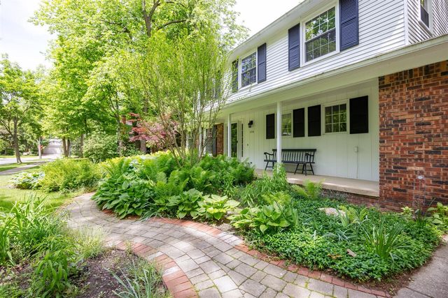 1516 Bardstown Trail, Ann Arbor, MI 48105