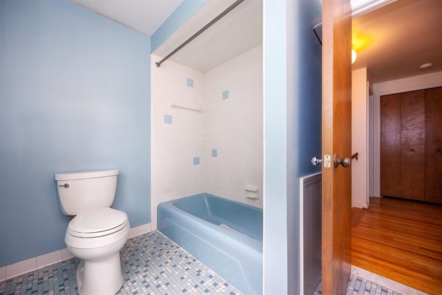 1516 Bardstown Trail, Ann Arbor, MI 48105