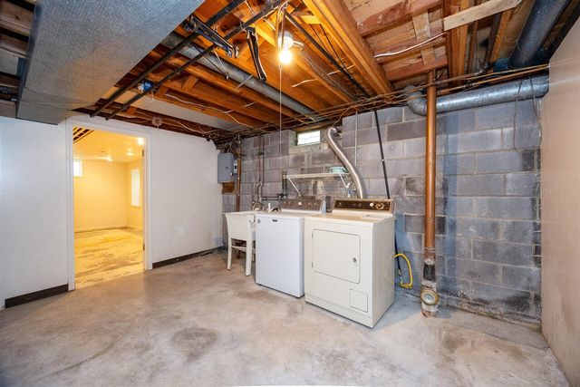 1516 Bardstown Trail, Ann Arbor, MI 48105