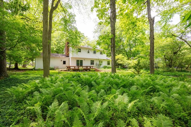 1516 Bardstown Trail, Ann Arbor, MI 48105