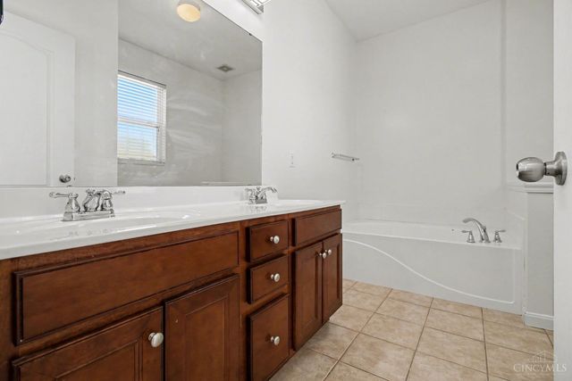 1443 Laurel Park Drive, Cincinnati, OH 45214