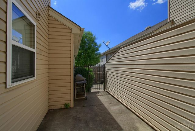 1443 Laurel Park Drive, Cincinnati, OH 45214