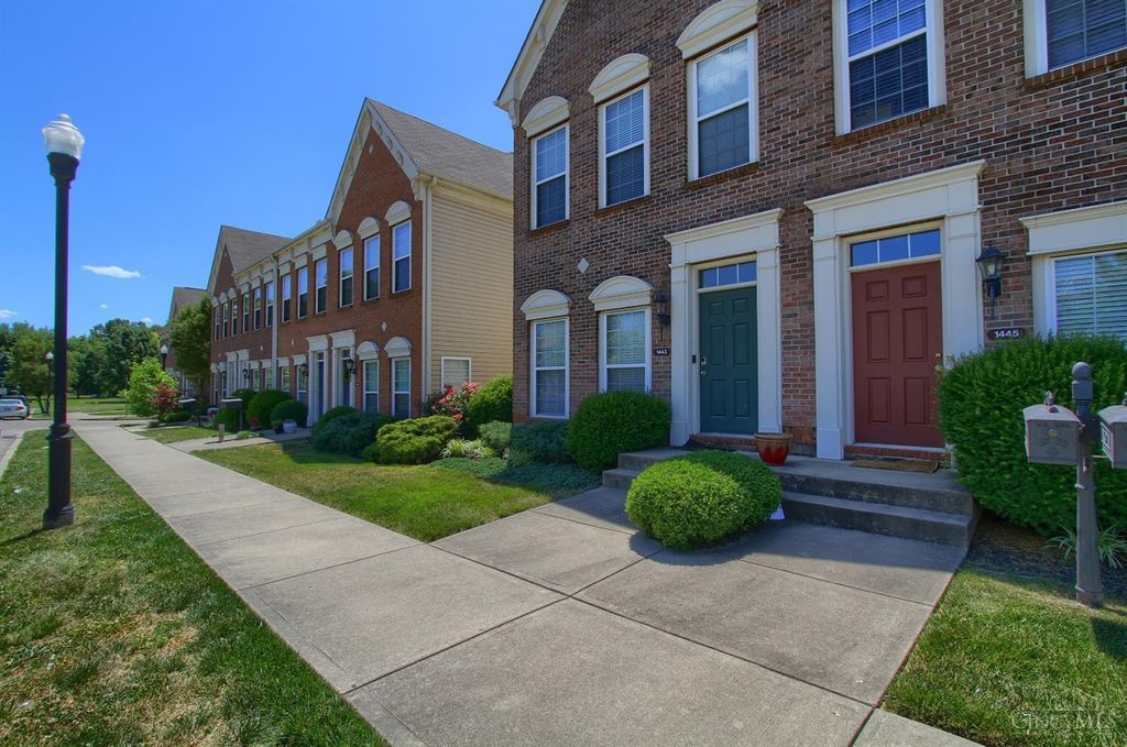 1443 Laurel Park Drive, Cincinnati, OH 45214