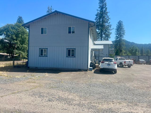 248 South Street, Butte Falls, OR 97522