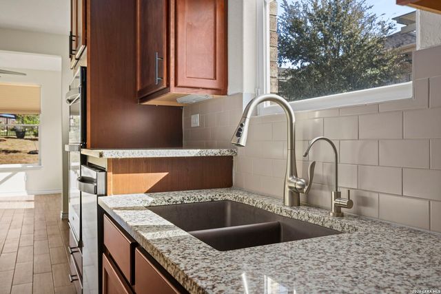 13215 Triple X, San Antonio, TX 78253