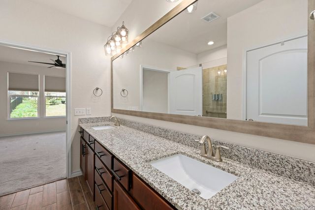 13215 Triple X, San Antonio, TX 78253