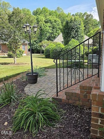 109 Peppertree, Mebane, NC 27302