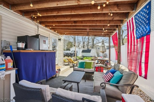 23 Smith Ave, Wanaque Boro, NJ 07420