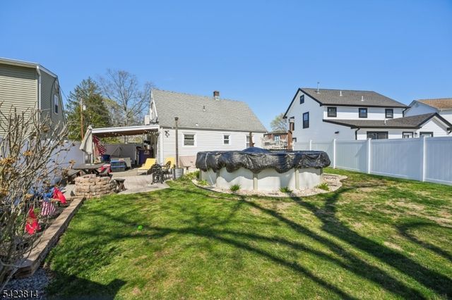 23 Smith Ave, Wanaque Boro, NJ 07420