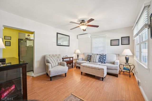 23 Smith Ave, Wanaque Boro, NJ 07420