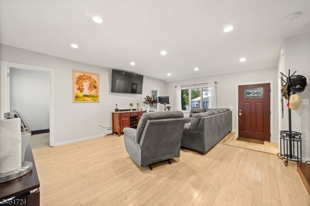 171 Oak Ridge Ave, Nutley Twp., NJ 07110