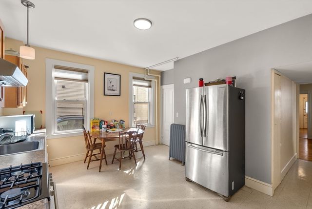 8 Franklin St, Somerville, MA 02145