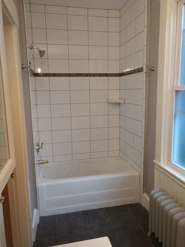 8 Franklin St, Somerville, MA 02145