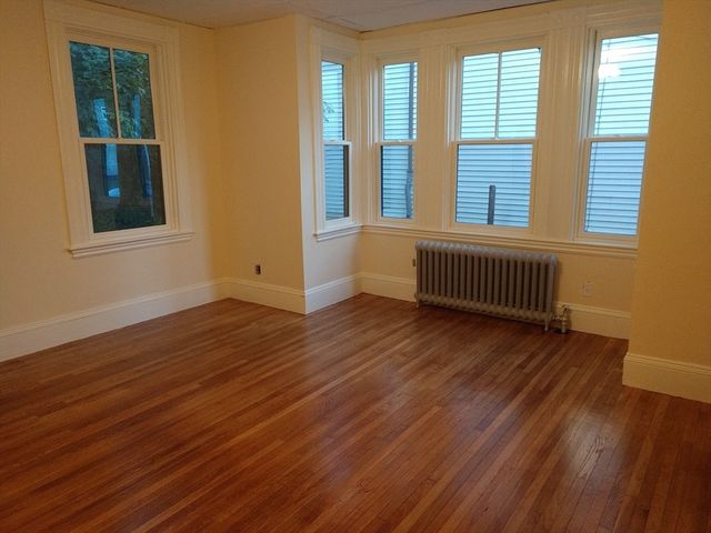 8 Franklin St, Somerville, MA 02145