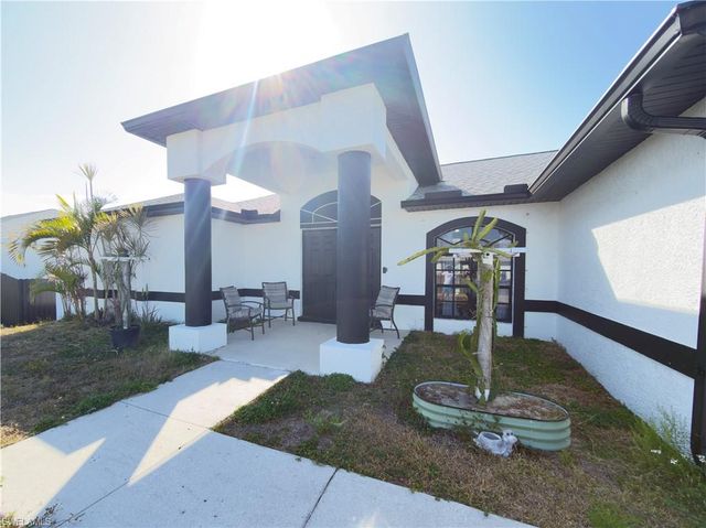 1208 NW 15th AVE, Cape Coral, FL 33993