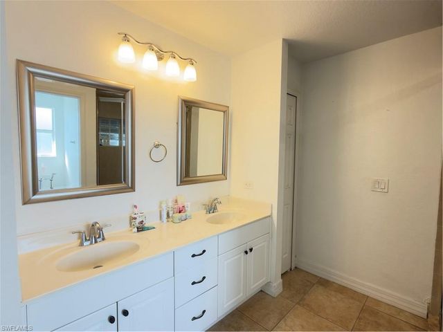 1208 NW 15th AVE, Cape Coral, FL 33993