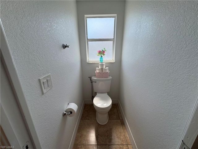 1208 NW 15th AVE, Cape Coral, FL 33993