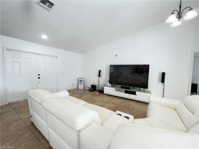 1208 NW 15th AVE, Cape Coral, FL 33993