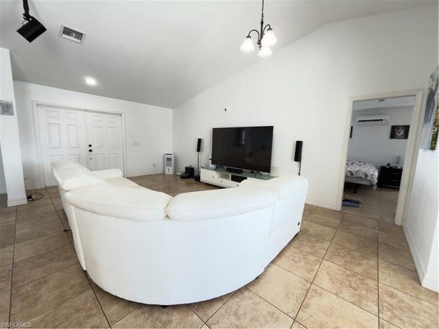 1208 NW 15th AVE, Cape Coral, FL 33993