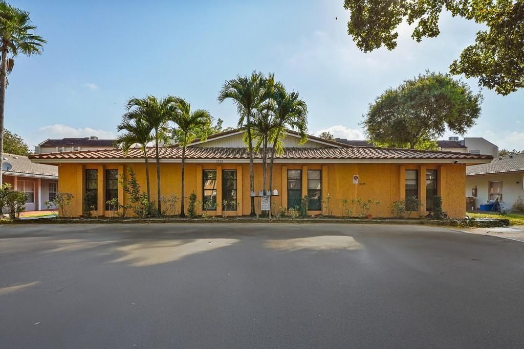 3755 NW 116th Terrace 1, Coral Springs, FL 33065