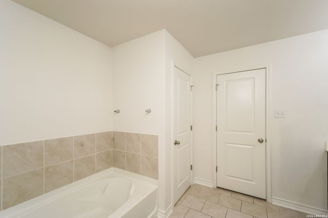 14251 Geyserite Ave, San Antonio, TX 78253