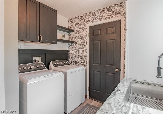 1387 Pendleton Avenue, Louisville, OH 44641