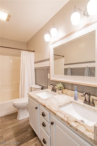 1387 Pendleton Avenue, Louisville, OH 44641