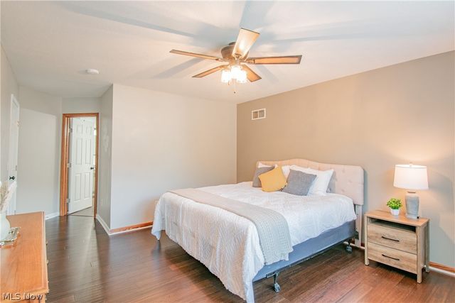 1387 Pendleton Avenue, Louisville, OH 44641