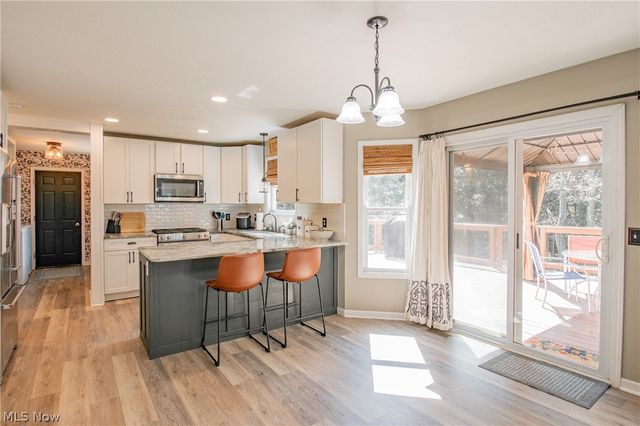 1387 Pendleton Avenue, Louisville, OH 44641