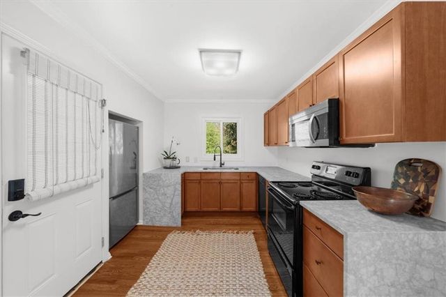 3158 Robin Road, Decatur, GA 30032