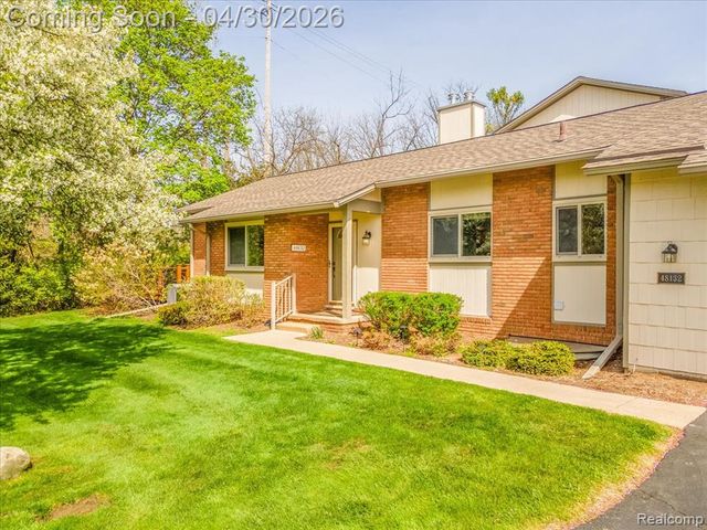 48132 Colony Farm Circle, Plymouth, MI 48170
