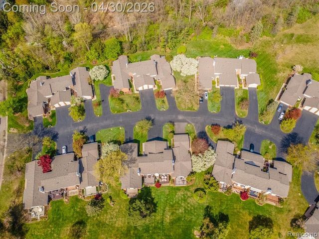 48132 Colony Farm Circle, Plymouth, MI 48170