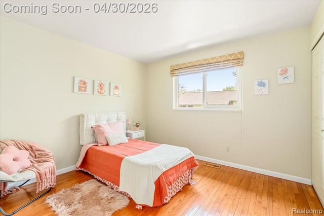 48132 Colony Farm Circle, Plymouth, MI 48170