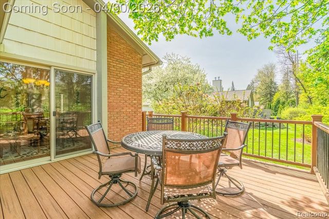 48132 Colony Farm Circle, Plymouth, MI 48170