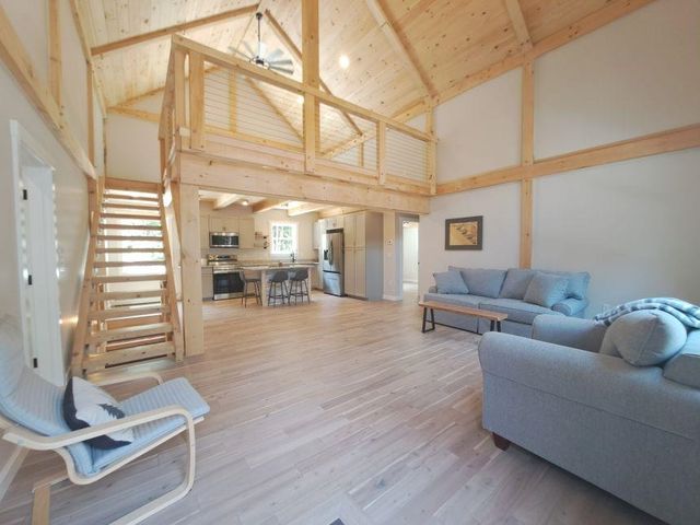 93 Waterthorn Road, Thornton, NH 03285