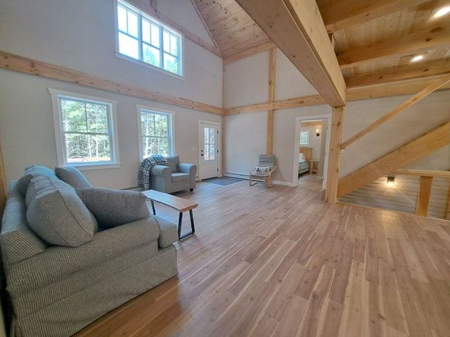 93 Waterthorn Road, Thornton, NH 03285