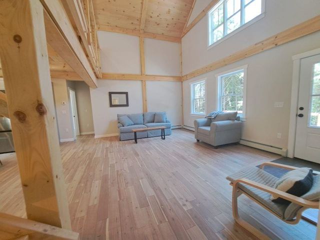 93 Waterthorn Road, Thornton, NH 03285