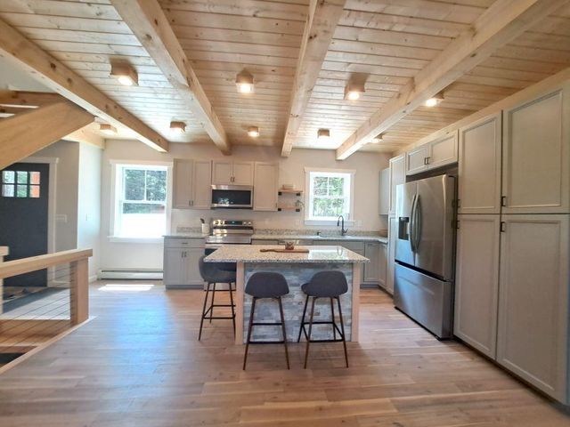 93 Waterthorn Road, Thornton, NH 03285