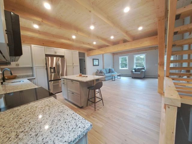 93 Waterthorn Road, Thornton, NH 03285