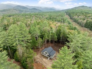 93 Waterthorn Road, Thornton, NH 03285