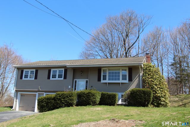 32 Lexington Circle, Newington, CT 06111