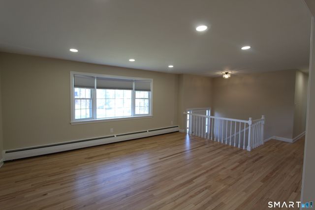 32 Lexington Circle, Newington, CT 06111
