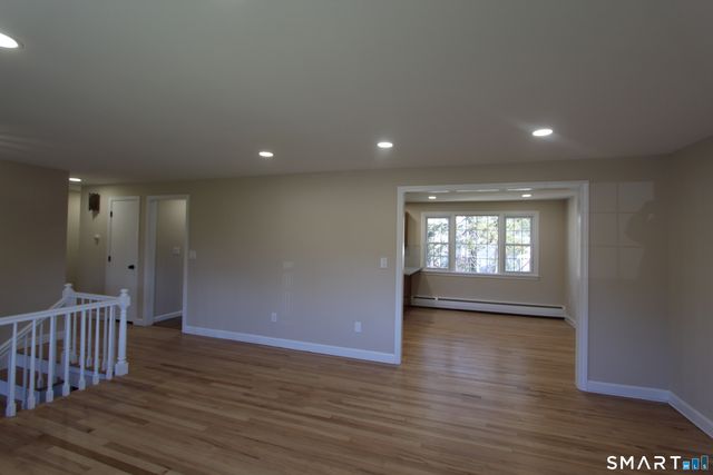 32 Lexington Circle, Newington, CT 06111