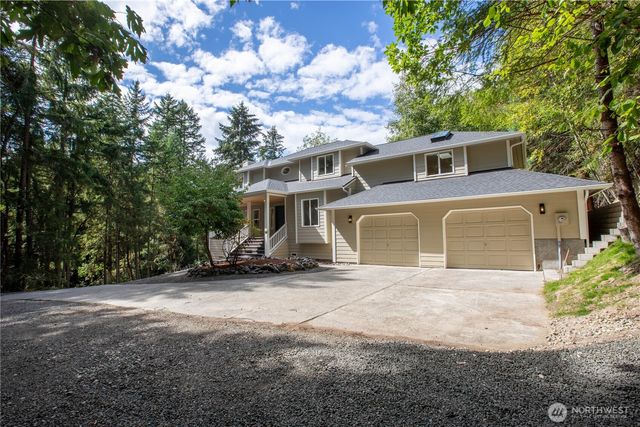 9008 Dana Drive NW, Gig Harbor, WA 98332
