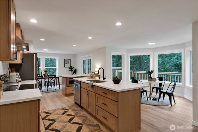 9008 Dana Drive NW, Gig Harbor, WA 98332