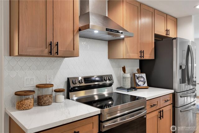9008 Dana Drive NW, Gig Harbor, WA 98332