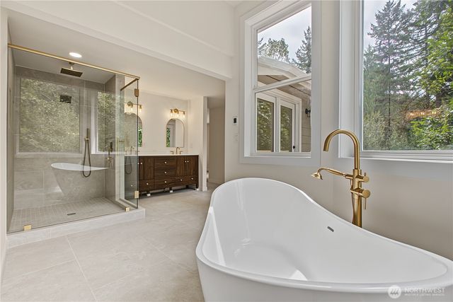 9008 Dana Drive NW, Gig Harbor, WA 98332
